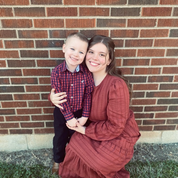 Meet your Posher, Mckenzie - Picture 9 of 12